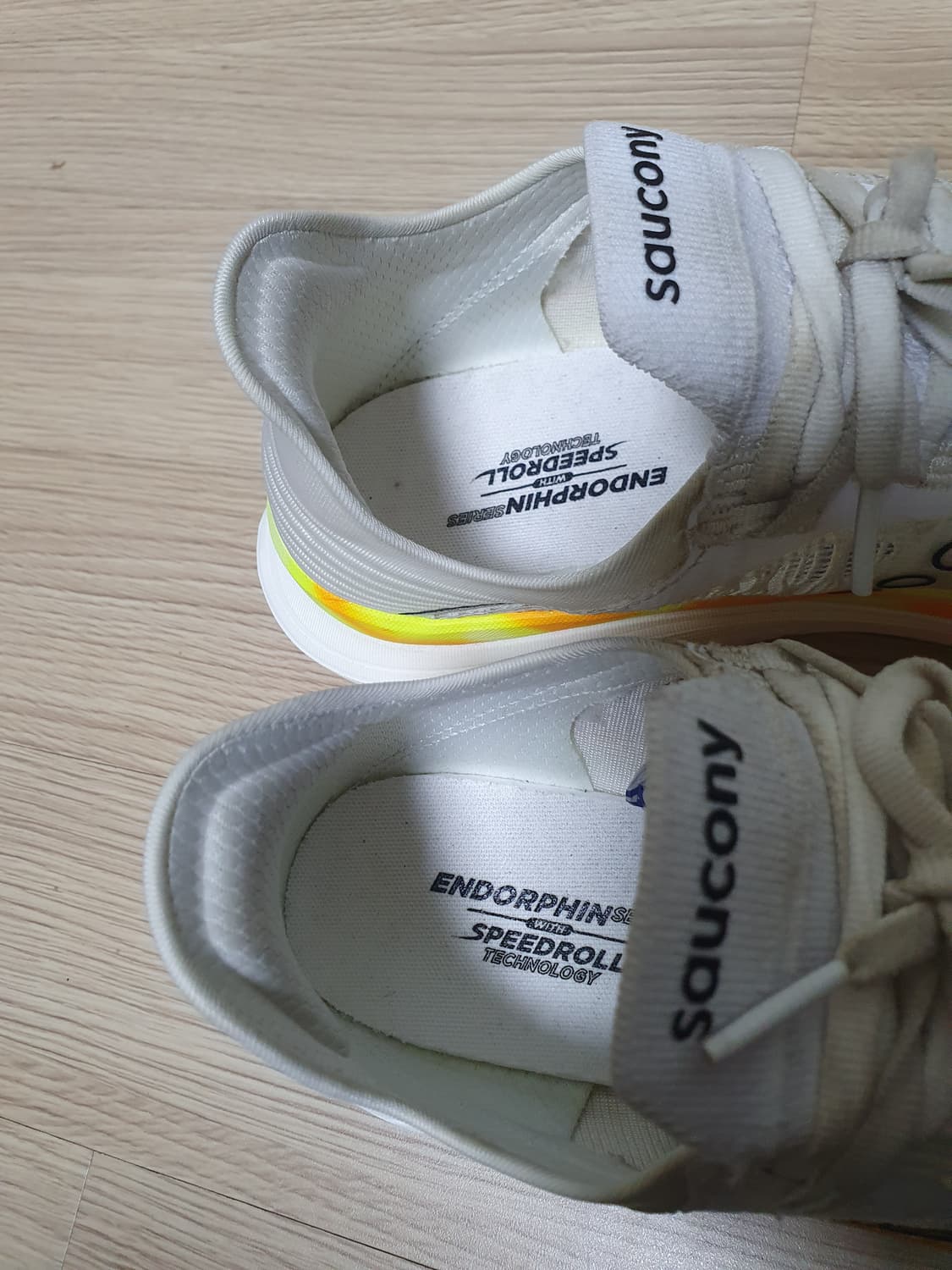 써코니 엔돌핀 엘리트 2 러닝화 265 상품이미지8