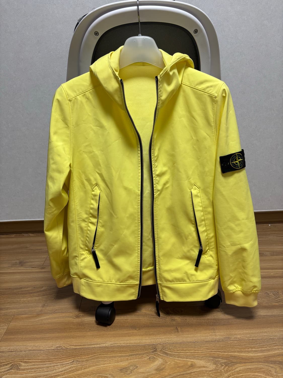 스톤아일랜드 소프트쉘 상품이미지1