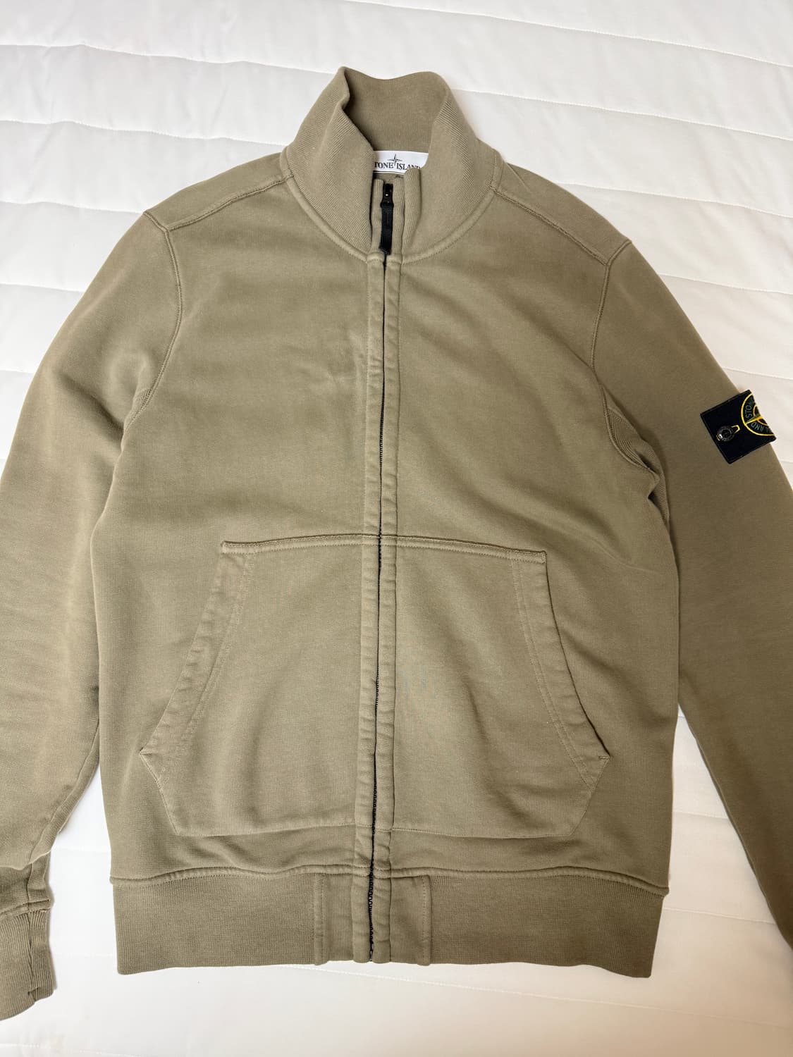 스톤아일랜드 집업 상품이미지2