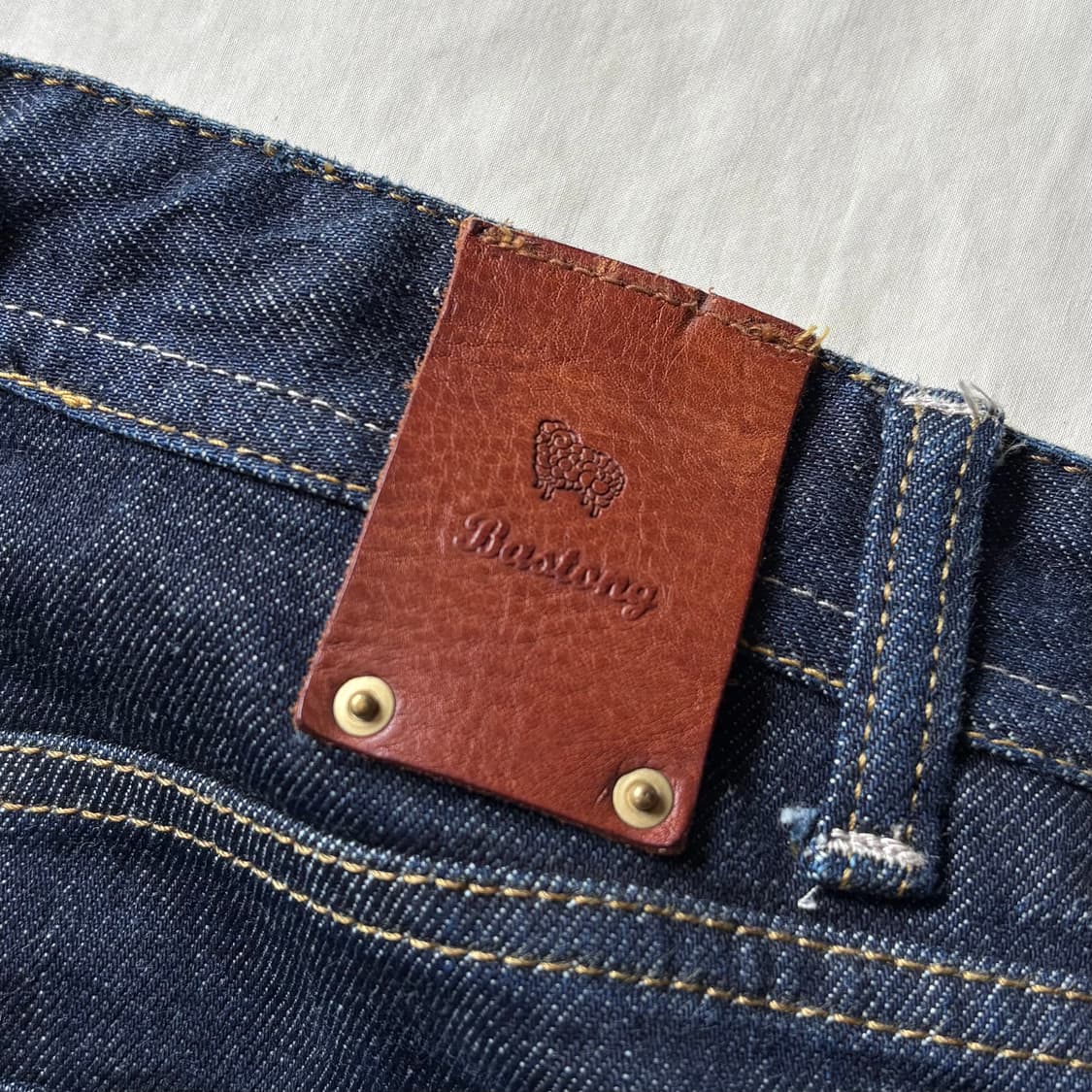 [30-31] Bastong 703 인디고 데님 컴포트 핏 팬츠 상품이미지10