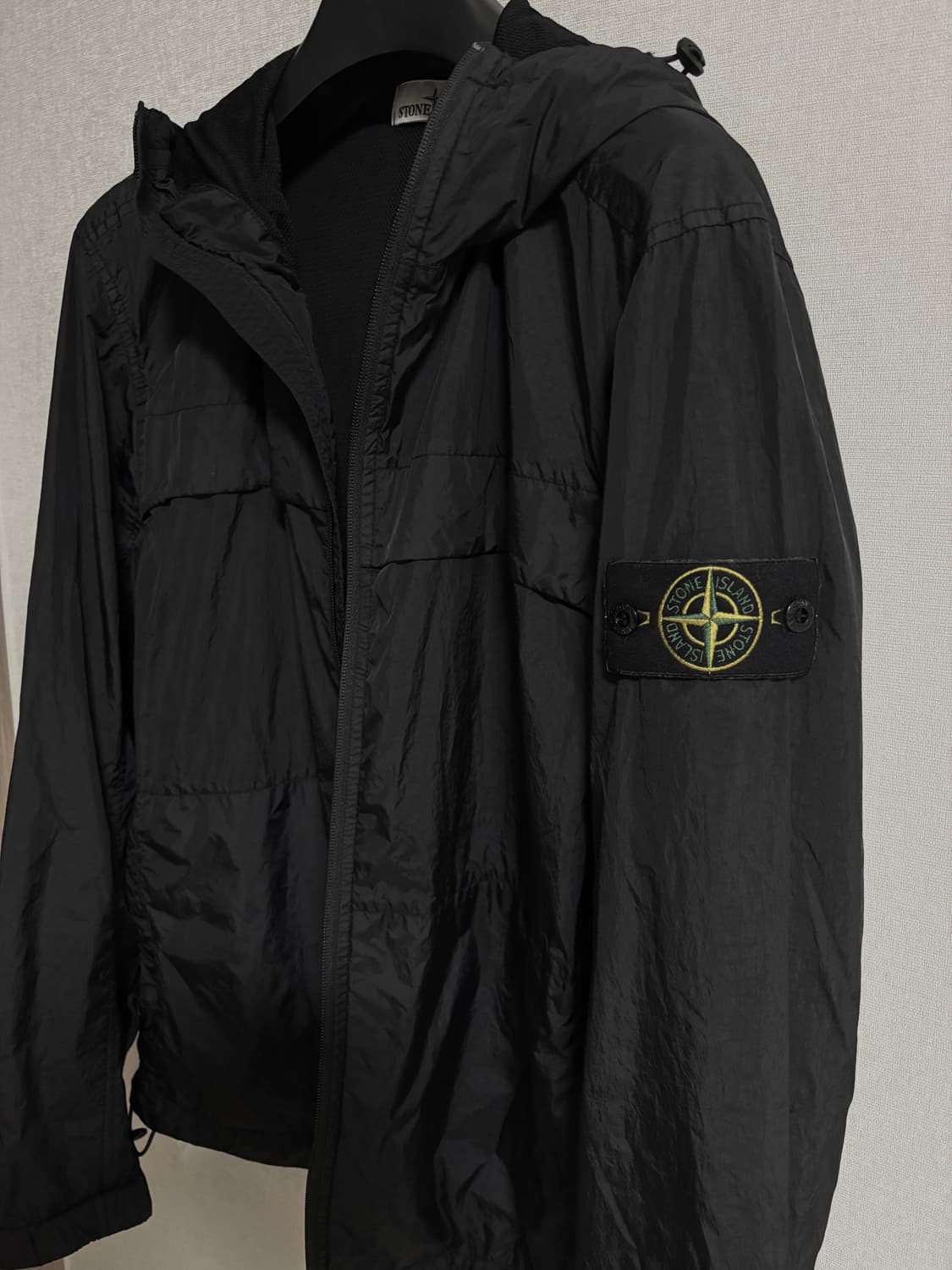 스톤아일랜드 24ss 크링클랩스 블랙 L 바람막이 상품이미지3