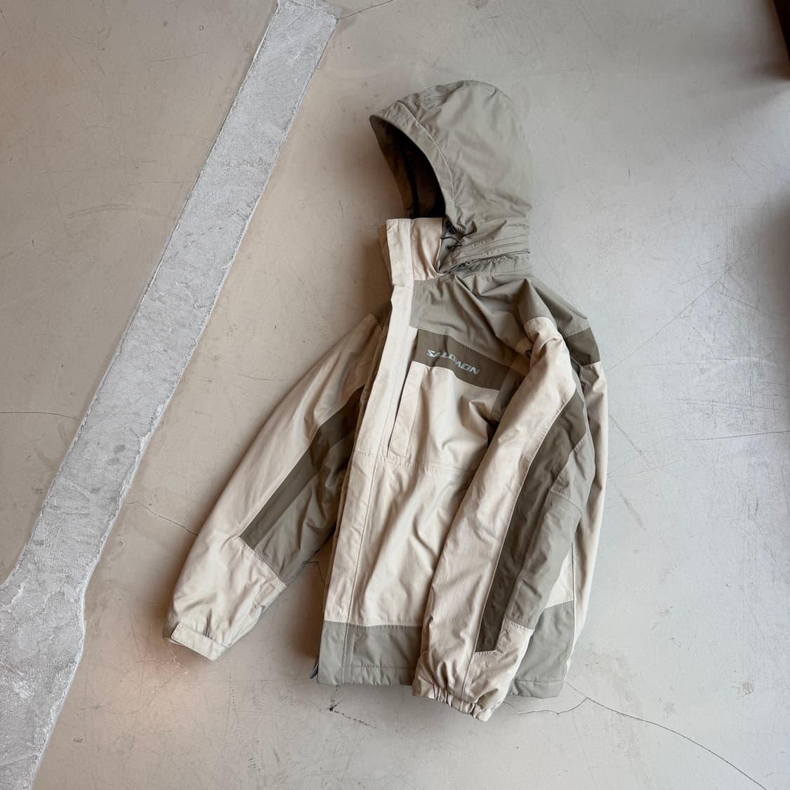 살로몬 아웃도어 자켓 상품이미지1