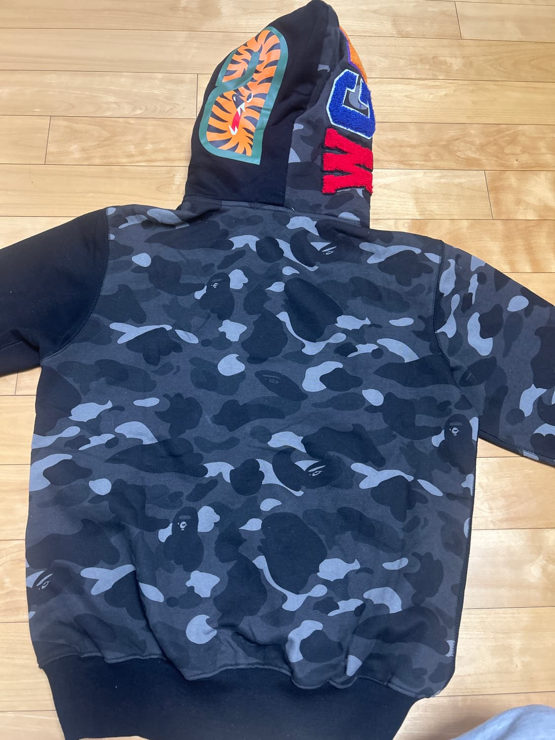 베이프 더블후드 타이거 샤크 상품이미지4