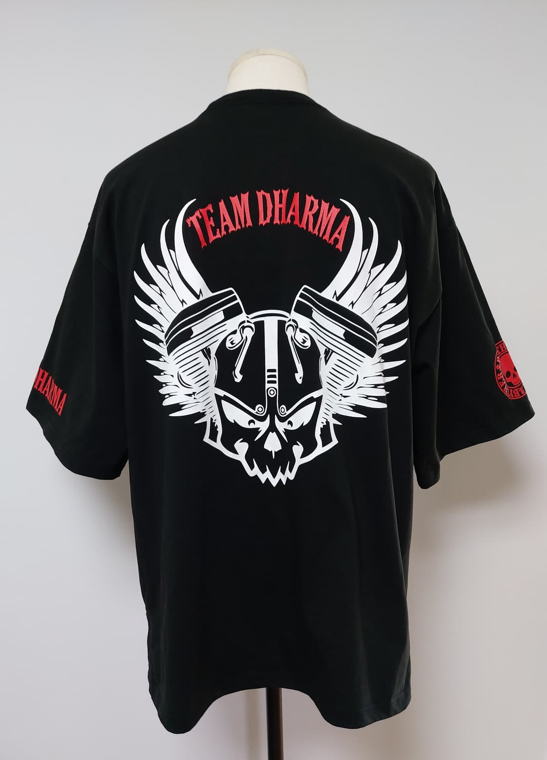 바이더알(ByTheR) 블랙 그래픽 오버핏 티셔츠 (사이즈 3)

 상품이미지1