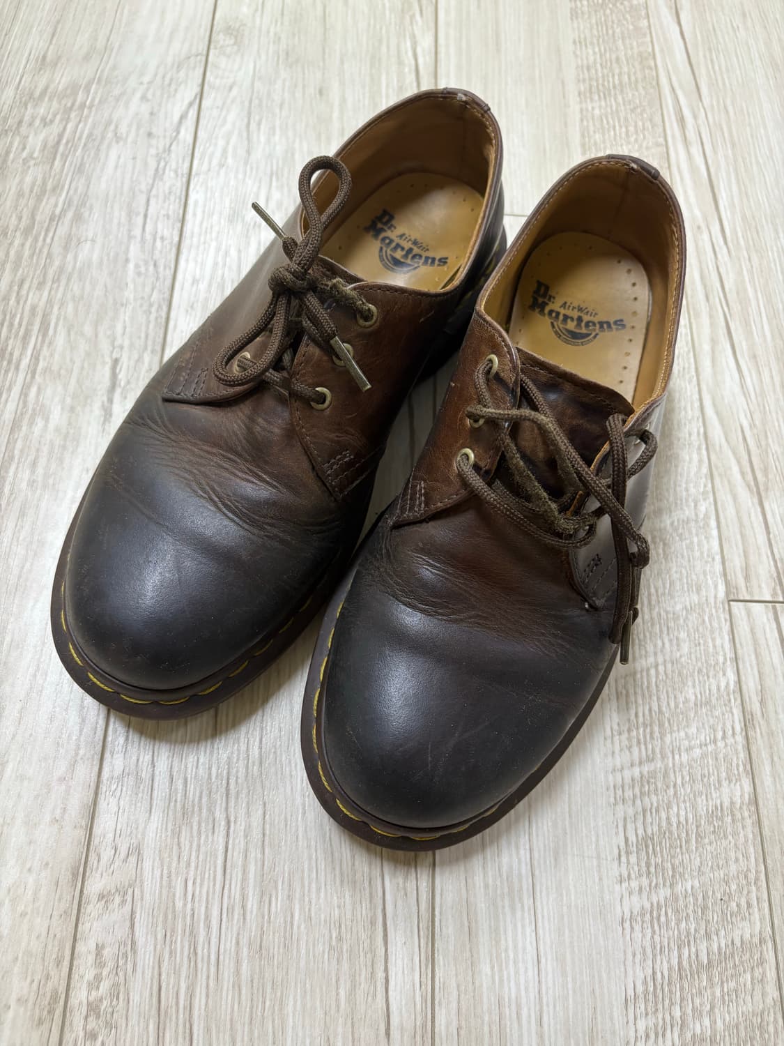 닥터마틴 1461 3홀 크레이지홀스 250 상품이미지1