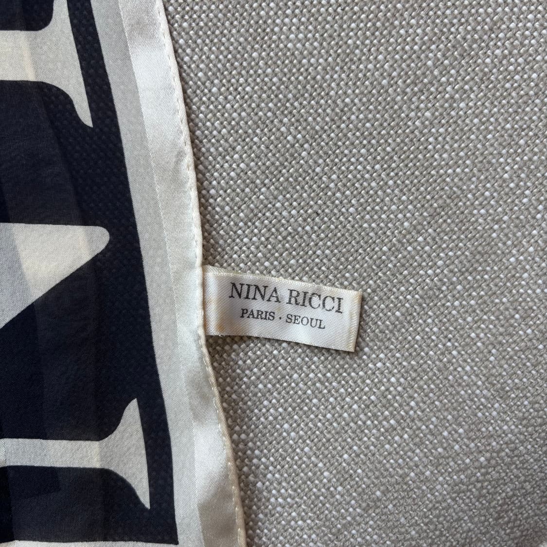 빈티지 니나리찌(NINA RICCI) 실크 100% 스카프 상품이미지3