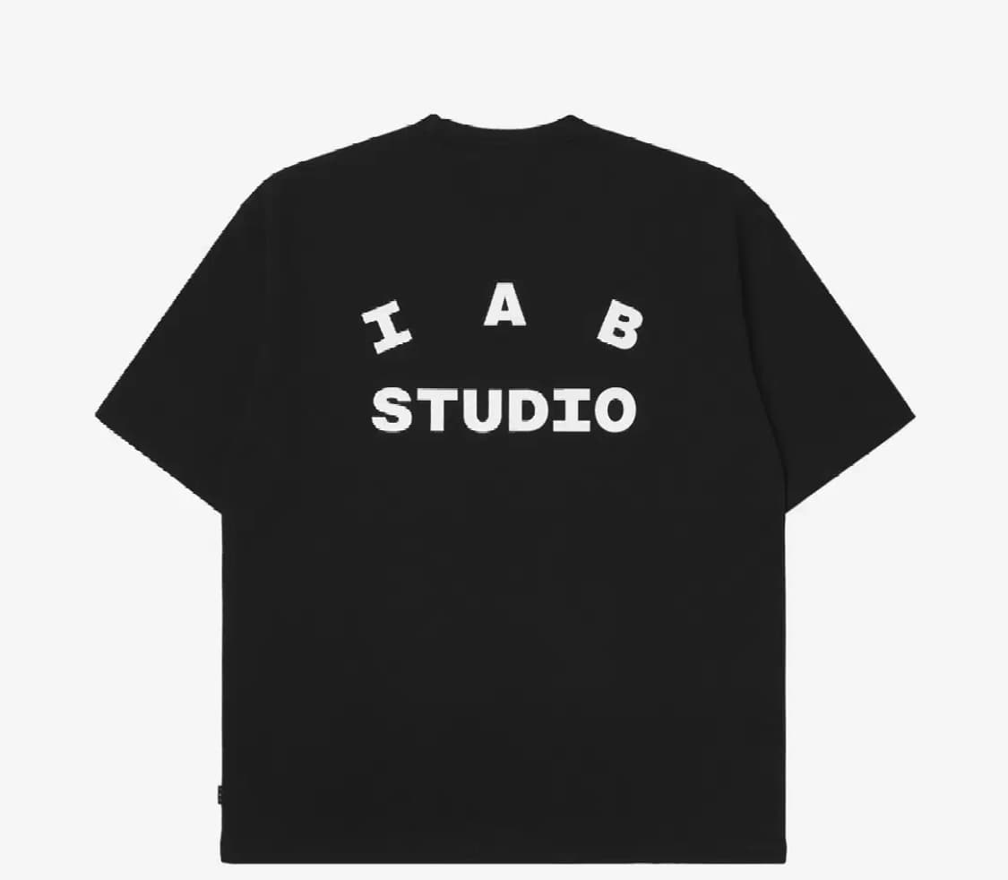아이앱 스튜디오 베이직 반팔 티셔츠 블랙 화이트 팝니다 상품이미지2