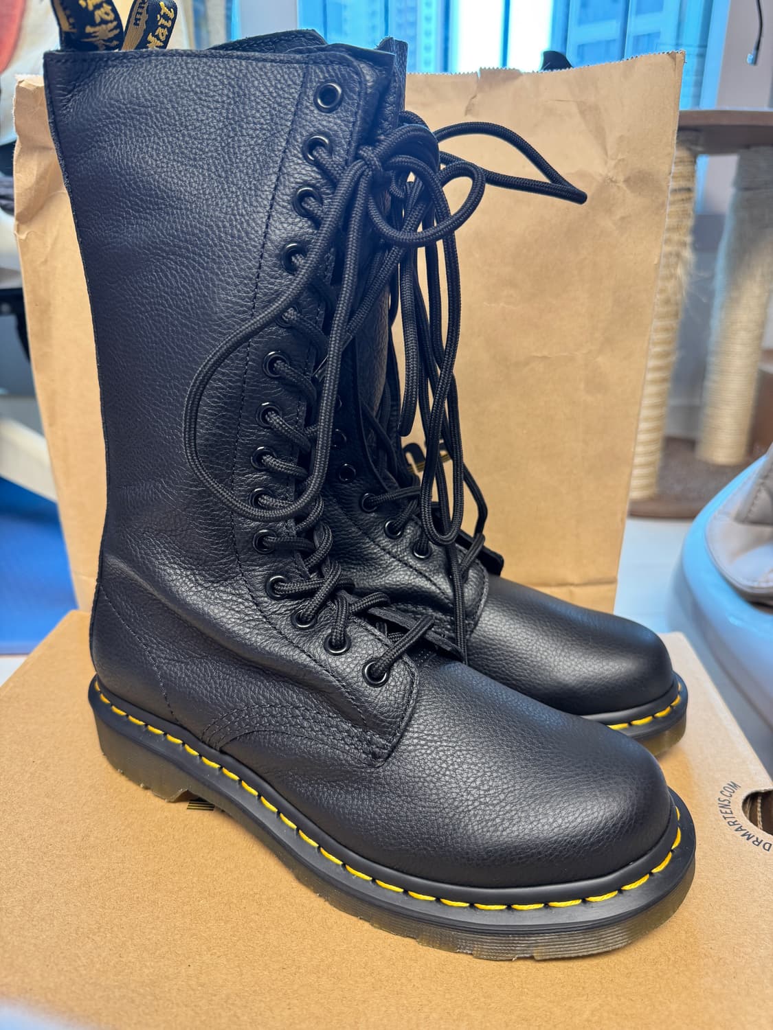 (미착용)닥터마틴 버지니아 14홀 워커 240mm 상품이미지5