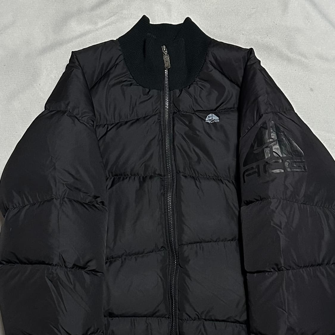 L 나이키 acg 00s 블랙 푸퍼 패딩 상품이미지1