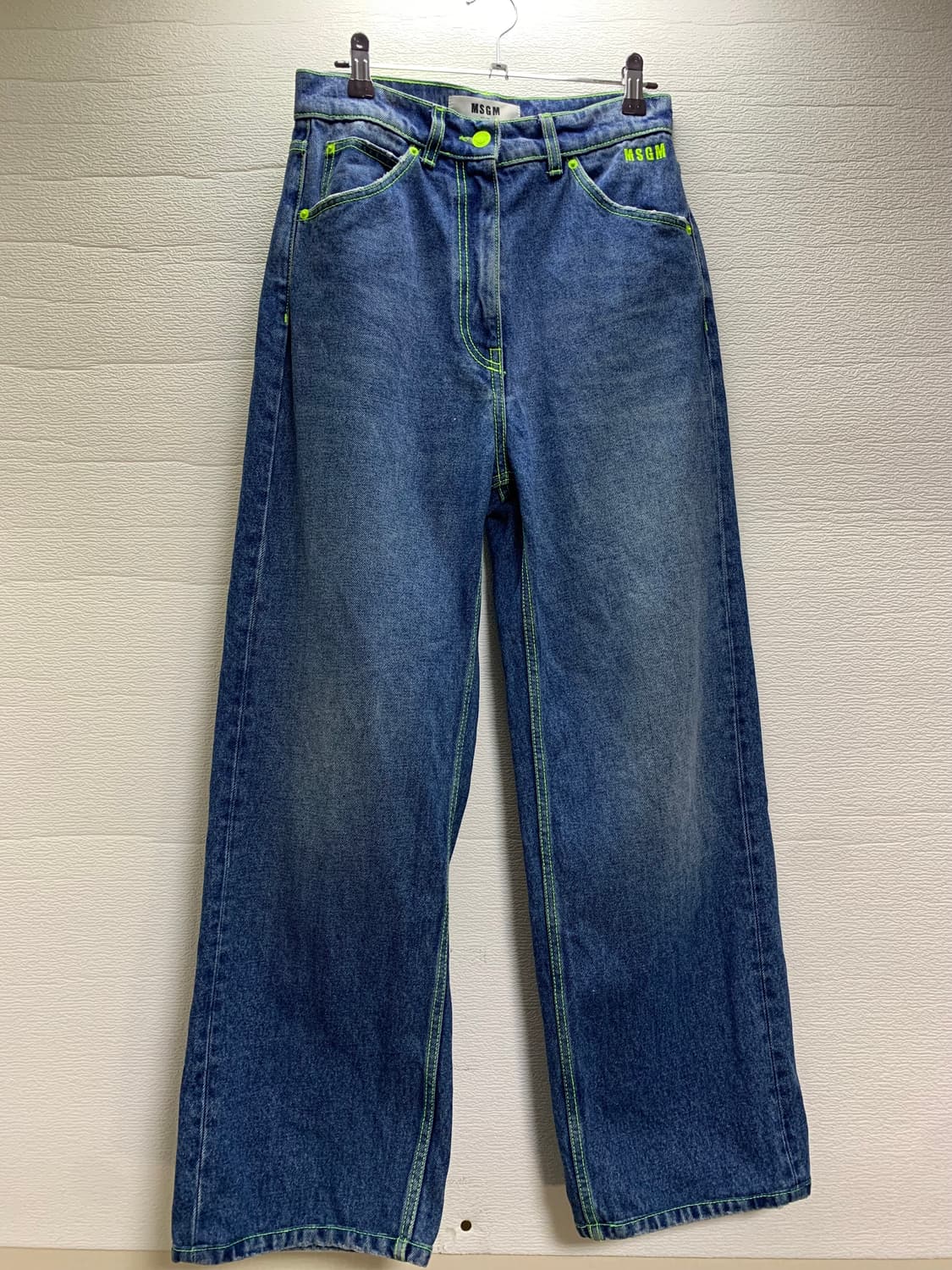 MSGM 데님 팬츠 블루 형광 스티치 상품이미지1