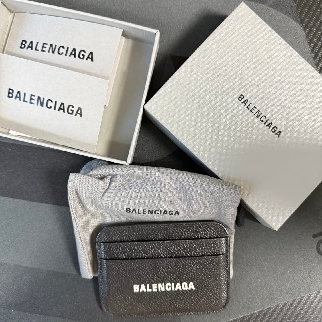 발렌시아가 카드지갑 상품이미지1