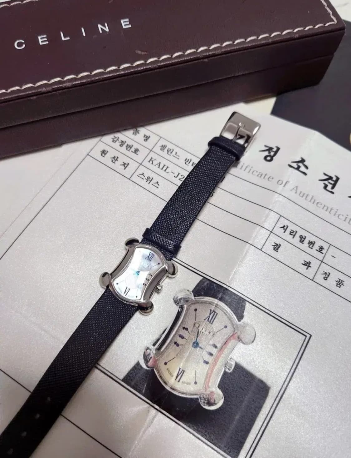 CELINE 셀린 마카담 쉘 macadam shell 워치 상품이미지3