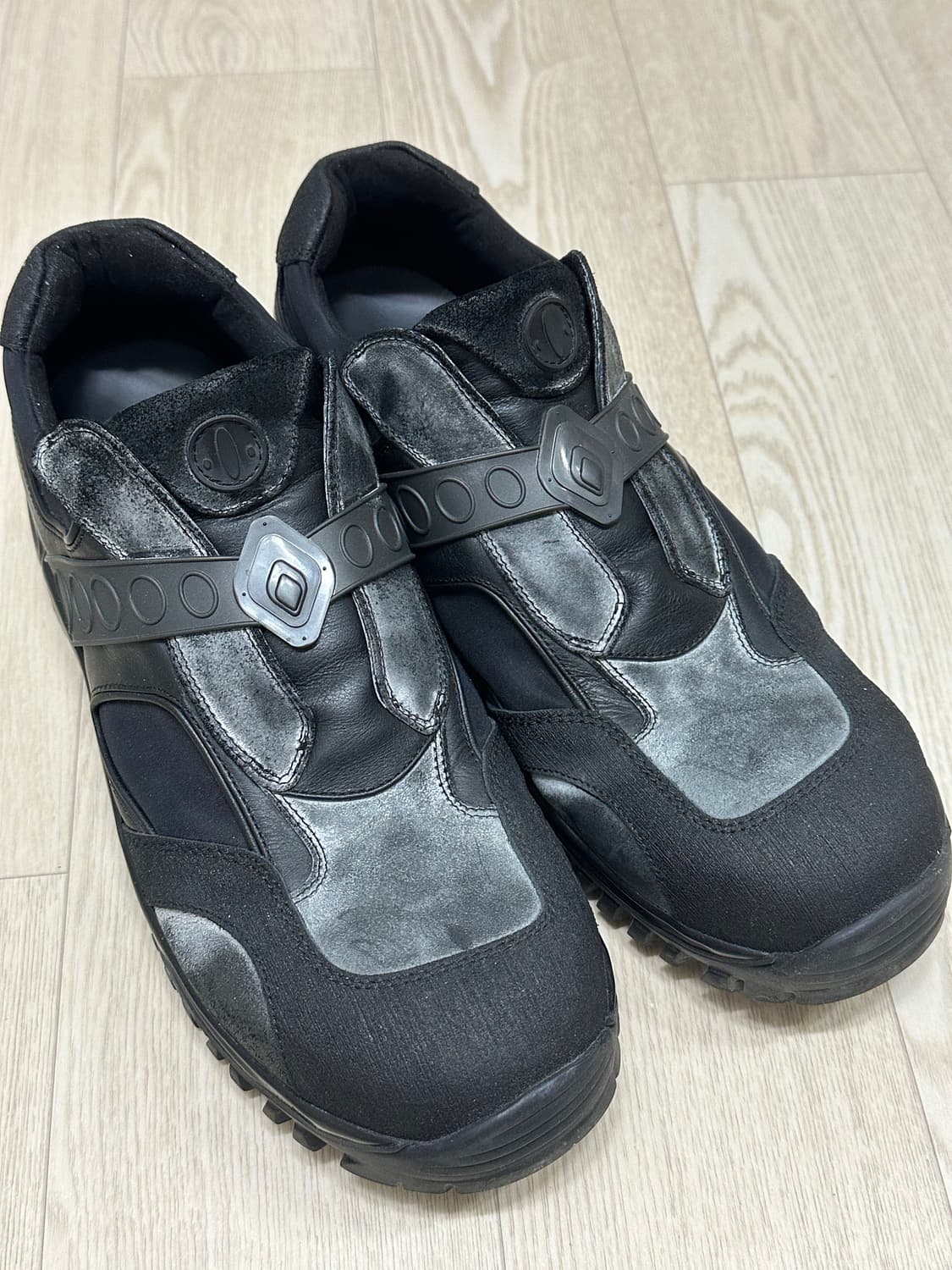 키코 안타라스 eu44 사이즈 상품이미지1