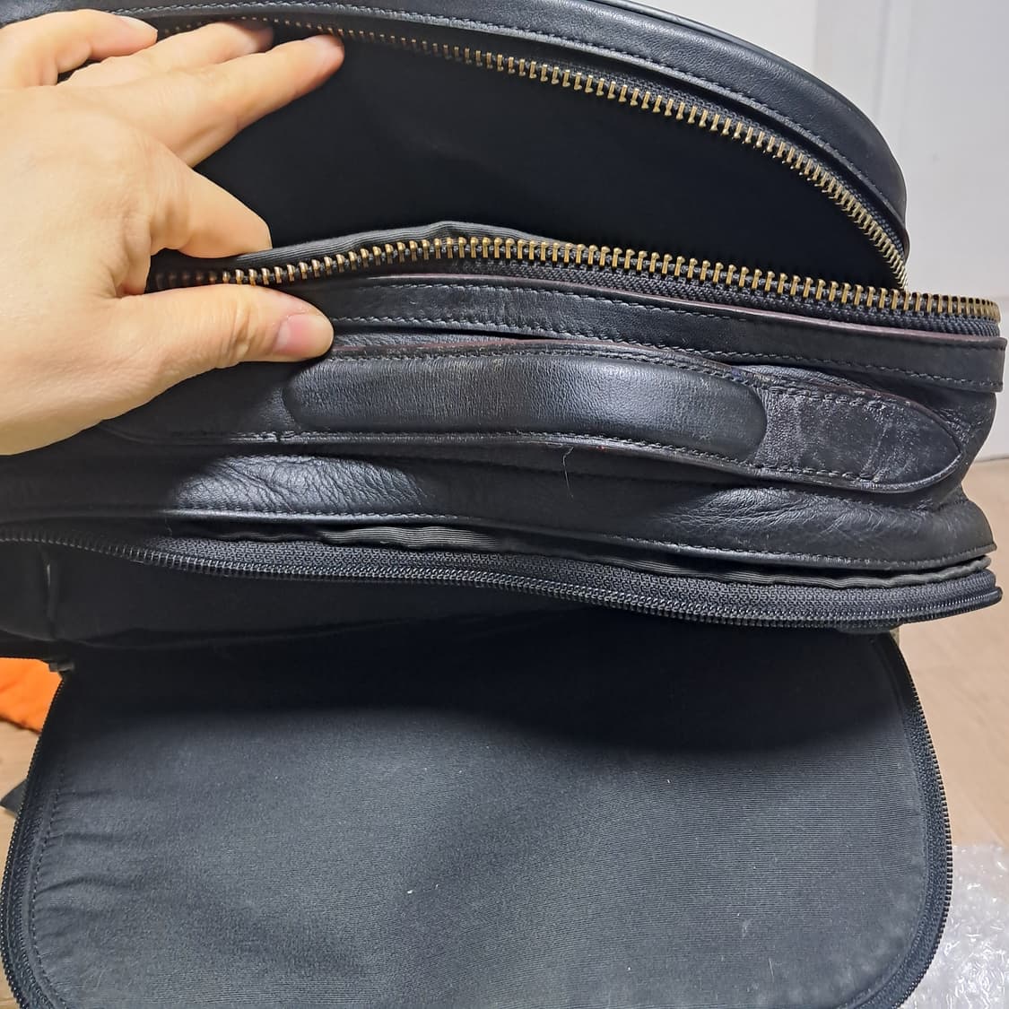 코치 블랙 가죽 백팩 (남녀공용 가능) 상품이미지7