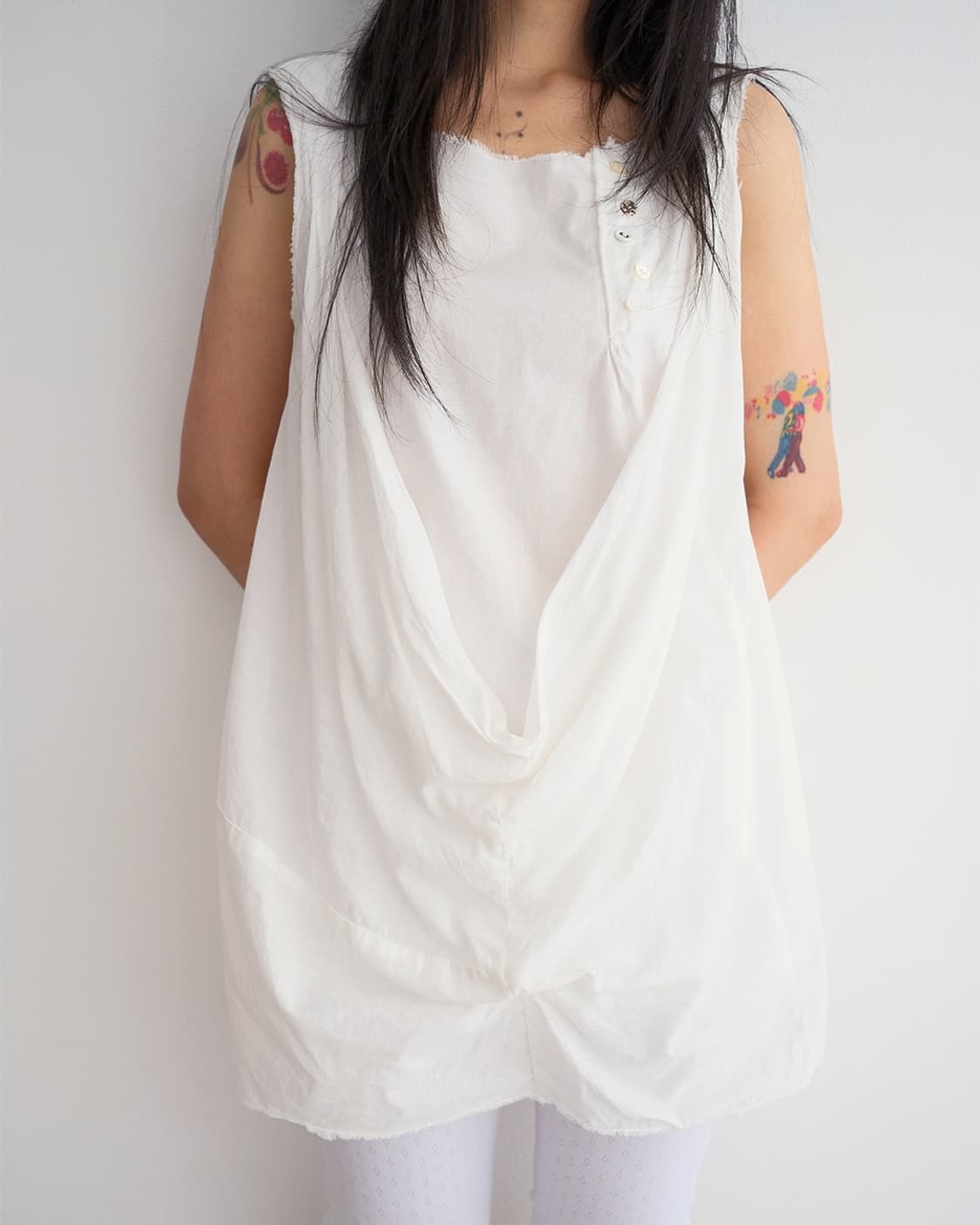 Skull button drape sleeveless 상품이미지1