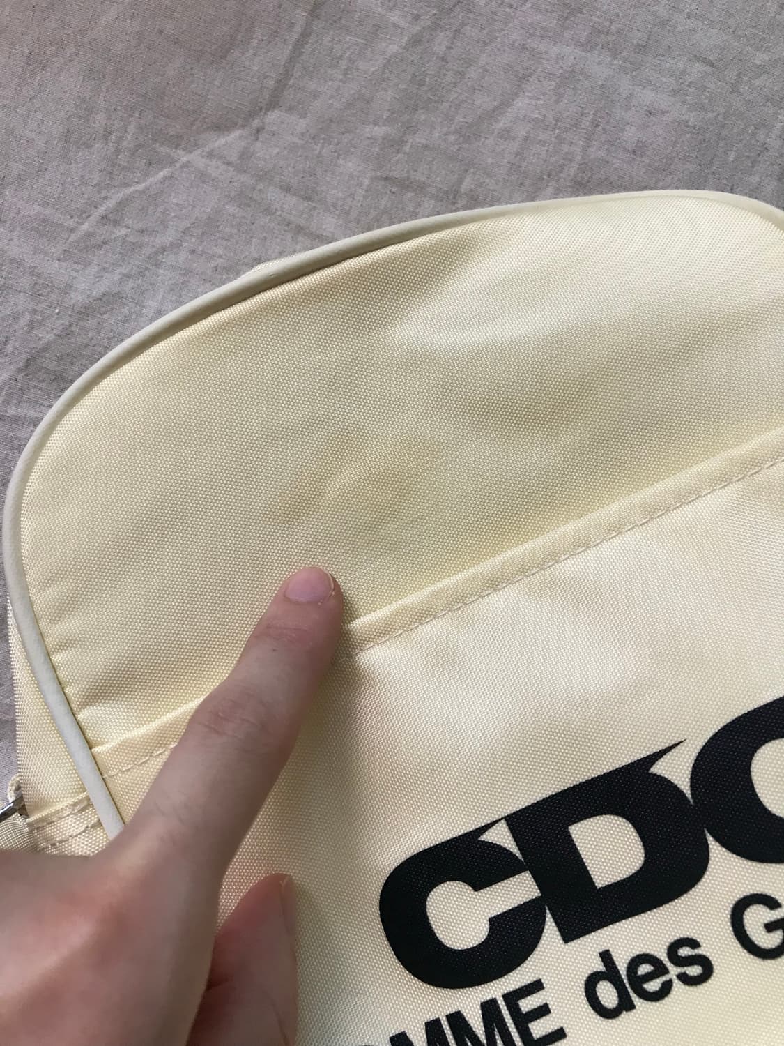 꼼데가르송 CDG 숄더백 아이보리 상품이미지10