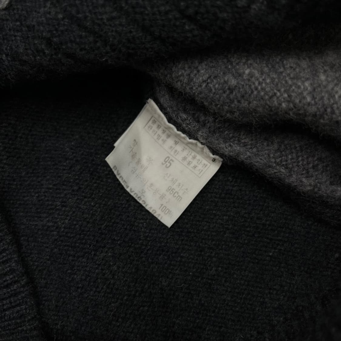 입생로랑 자수 멀티 배색 차콜 니트 95 상품이미지6