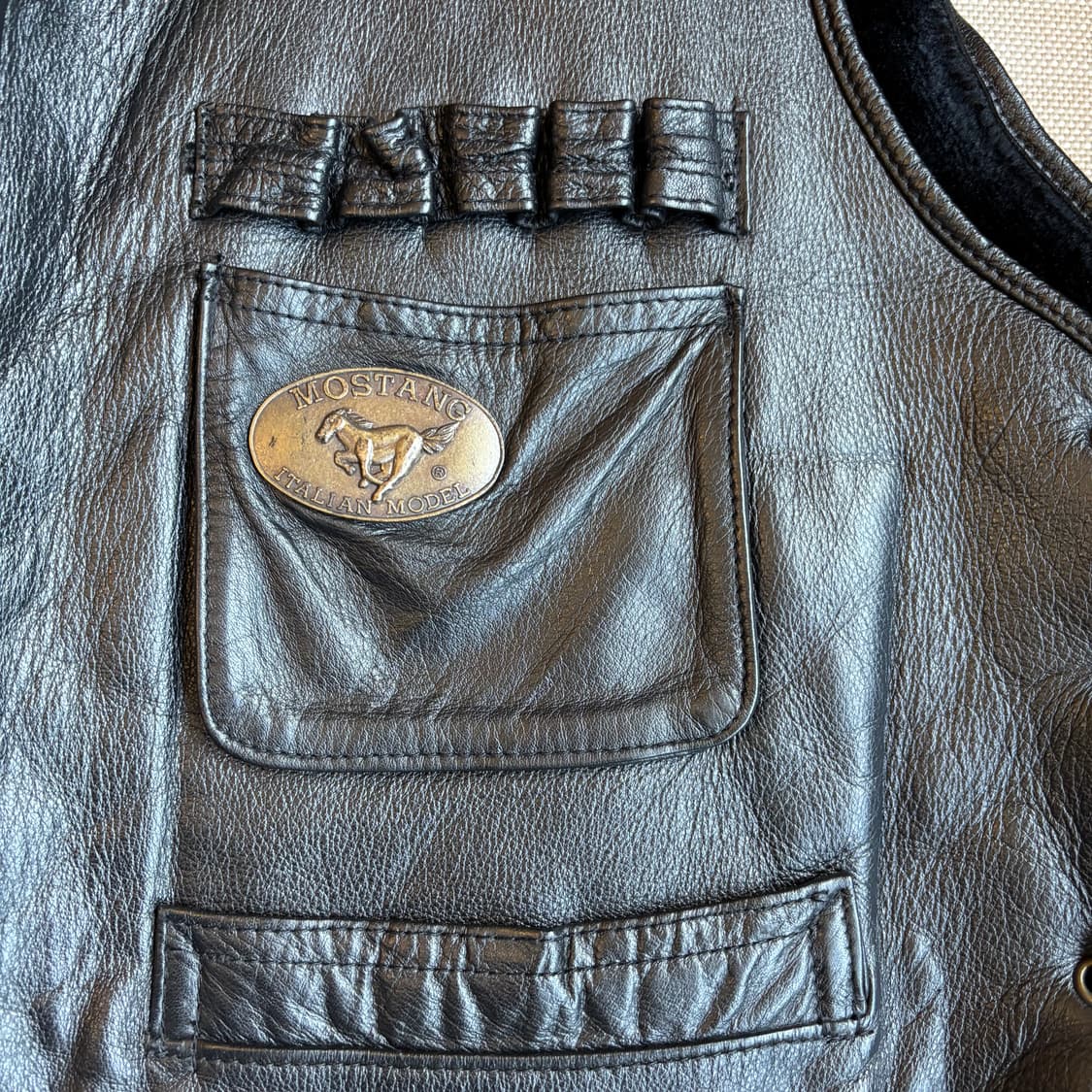 무스탕 블랙 가죽 베스트 남성 (100-105size) 상품이미지5