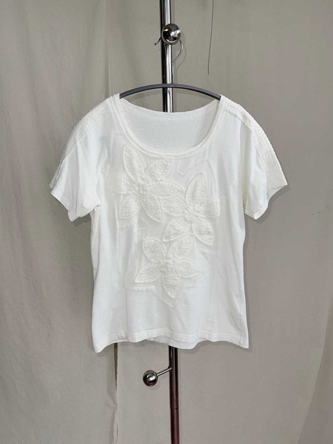 Hiroko Bis 플라워 패치 탑 상품이미지2