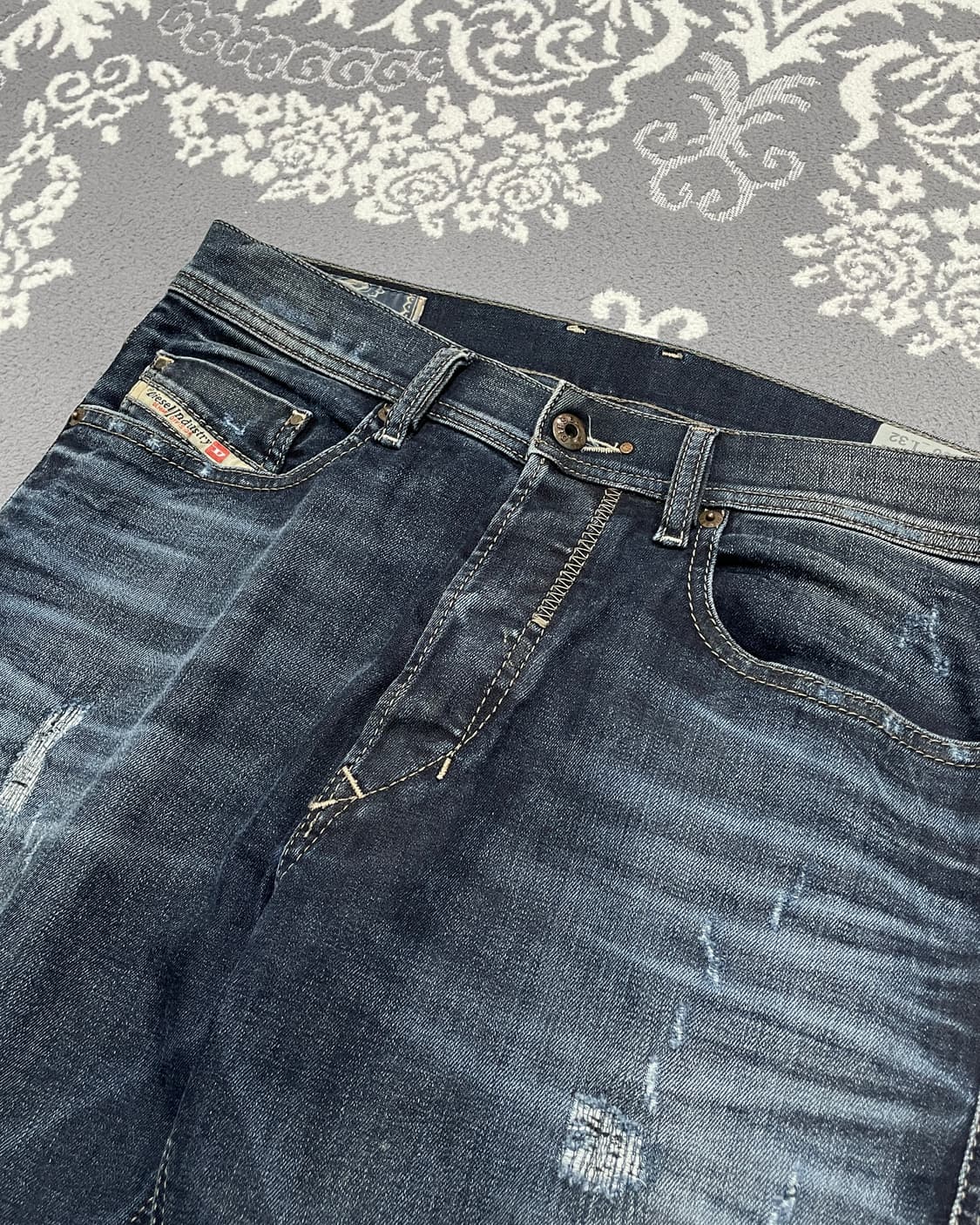 Diesel Tepphar Slim-Carrot Denim 상품이미지4