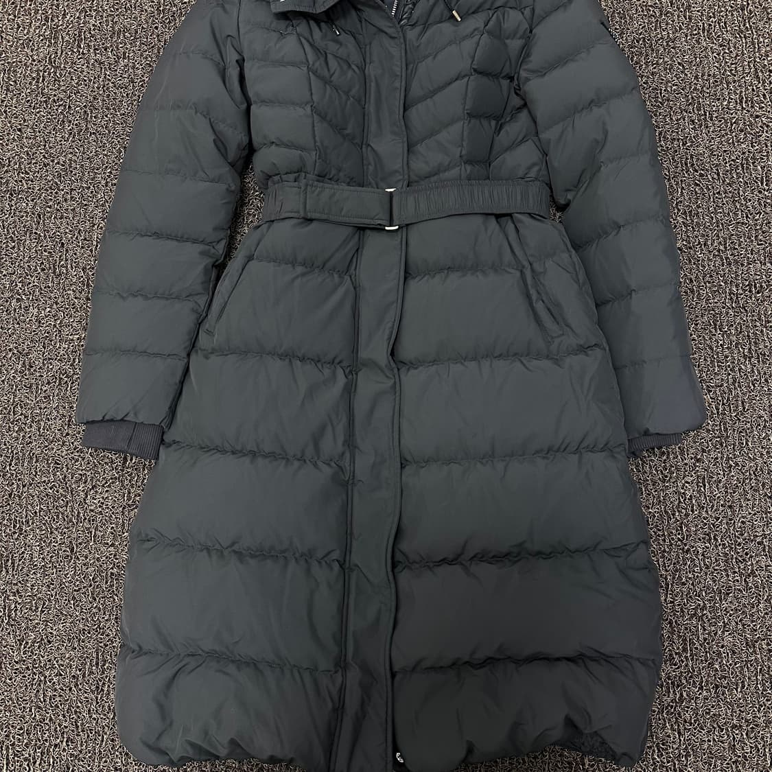 GUESS 게스 덕다운 여성 롱패딩 S 상품이미지3