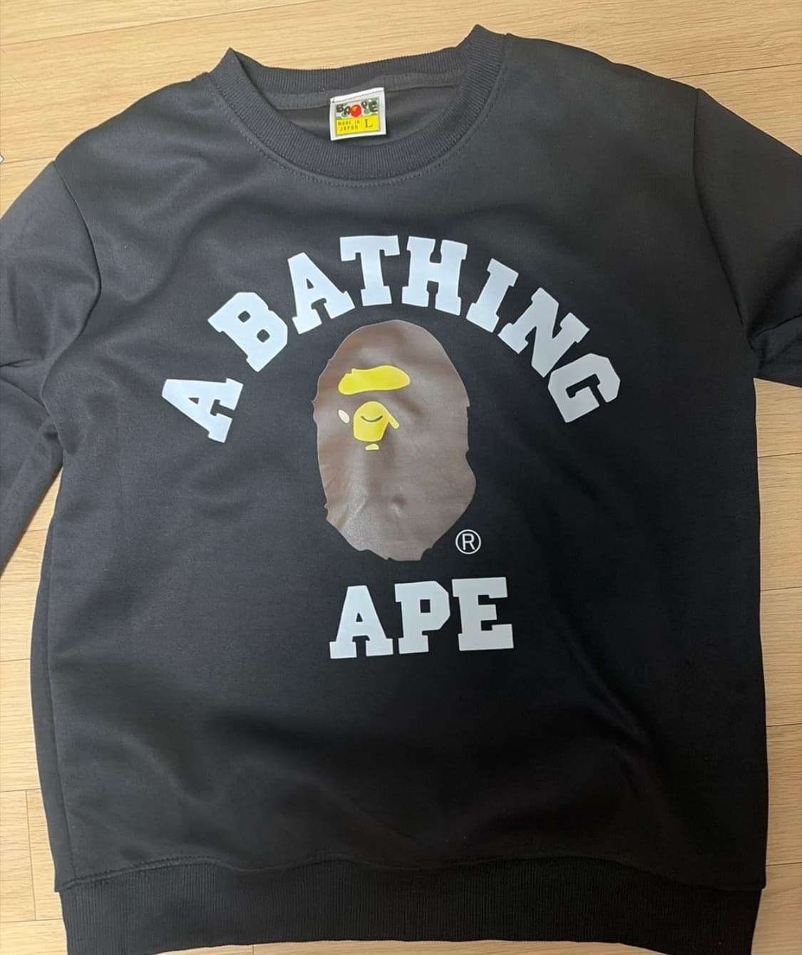 베이프 맨투맨 L 블랙 (새상품) 상품이미지1