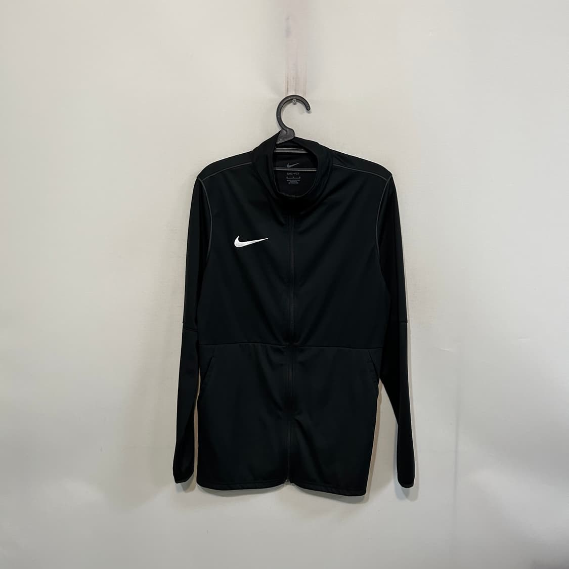 나이키 드라이핏 남성 져지 집업 100 상품이미지1