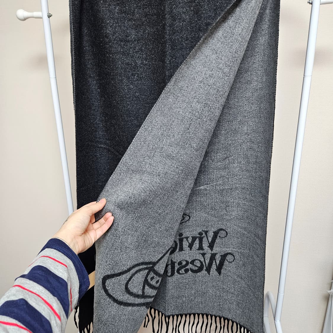 비비안웨스트우드 스타일 더블 컬러 머플러 상품이미지2