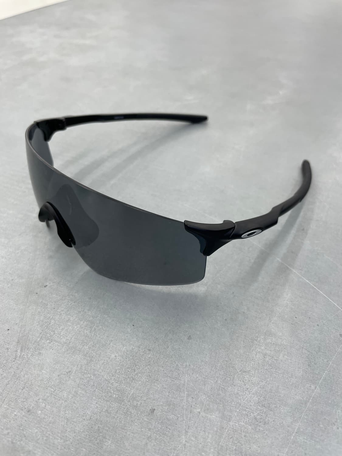 오클리 이브이제로 프리즘블랙 상품이미지1