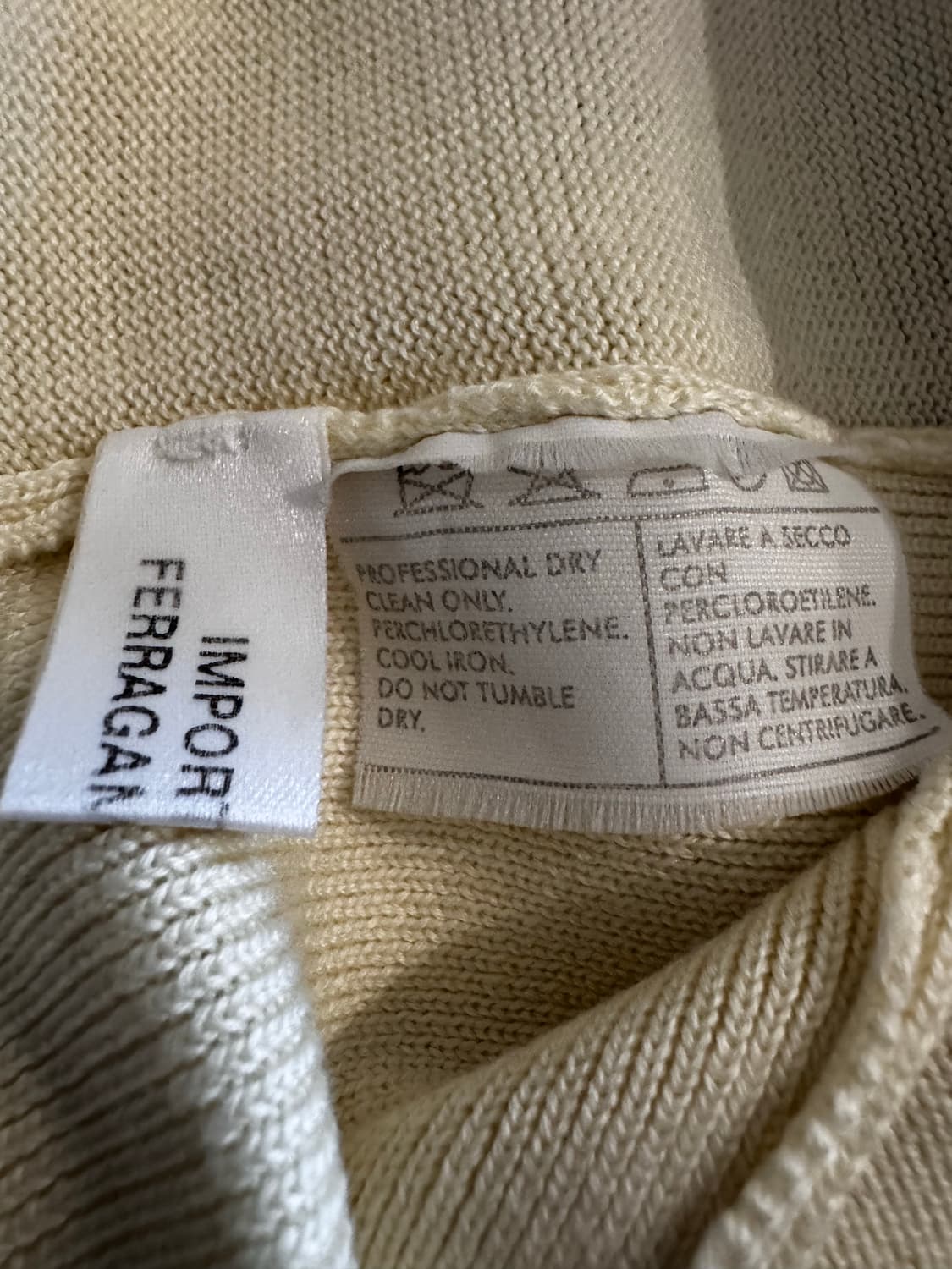 살바토레 페레가모 버클 가디건 상품이미지4