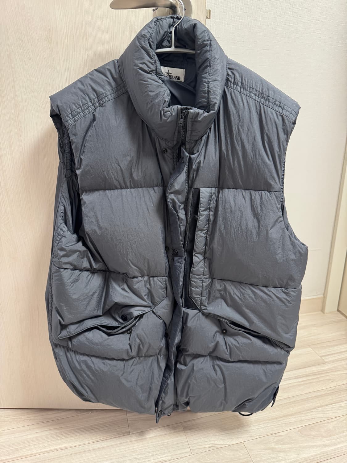 스톤아일랜드 크랭클립스 패딩조끼 그레이 XXL 상품이미지2
