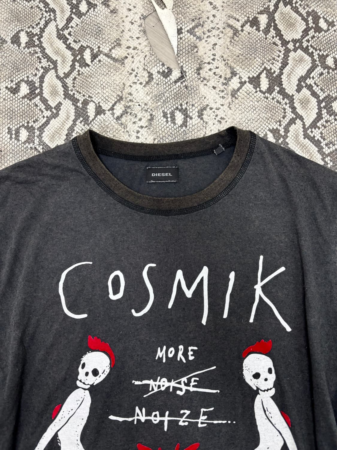 “Diesel” Cosmik Print Tee 인스타릴스참고 상품이미지5