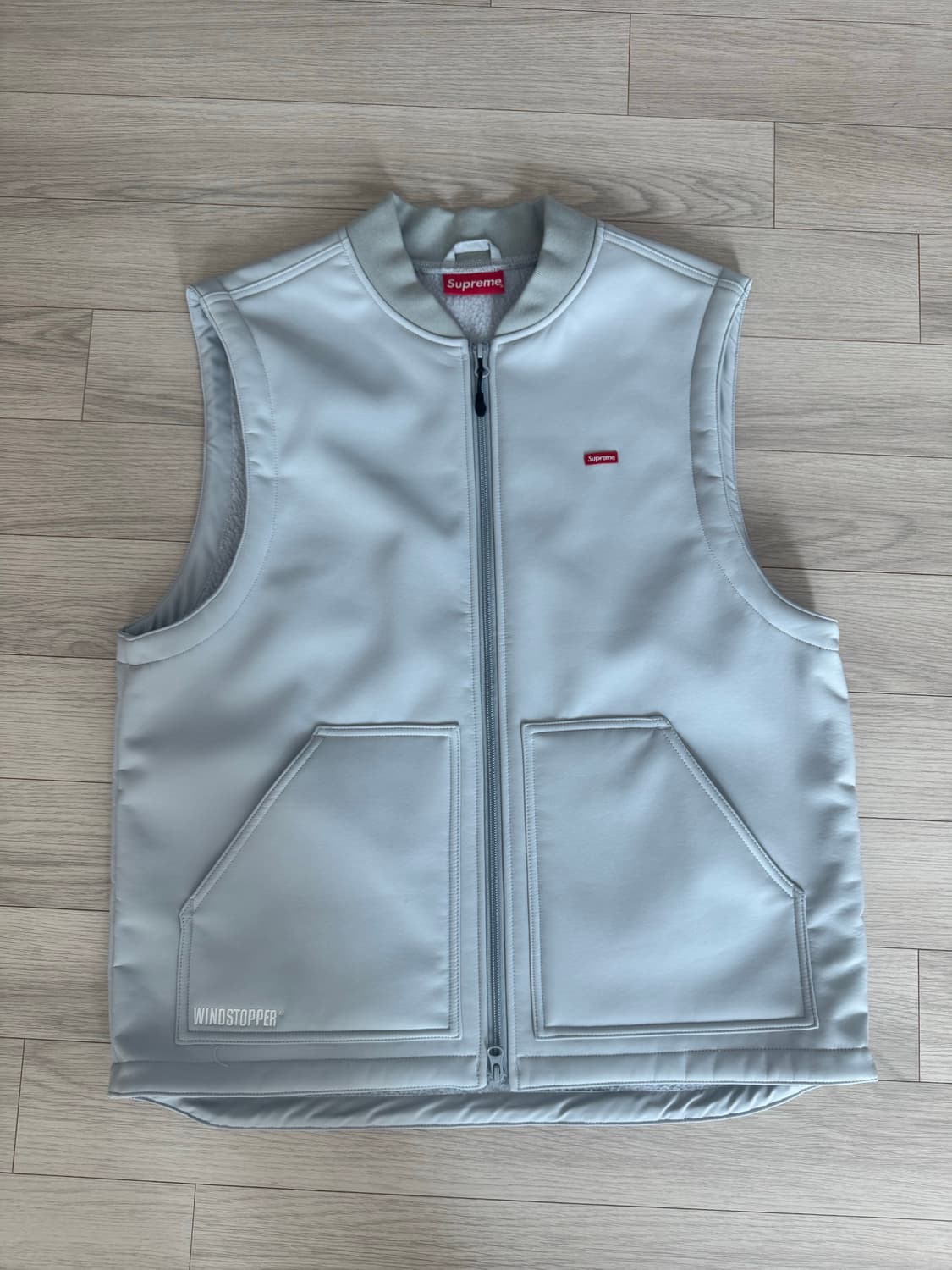 슈프림 윈드스토퍼 워크 베스트 라이트 그레이 상품이미지2