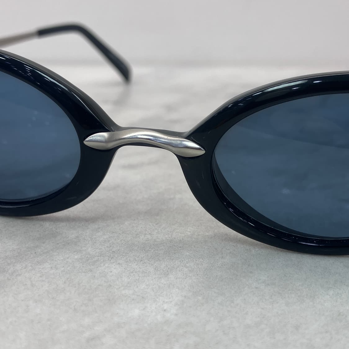 D10 보이런던 BOYLONDON 블랙 실버 빈티지 오벌 선글라스 상품이미지5