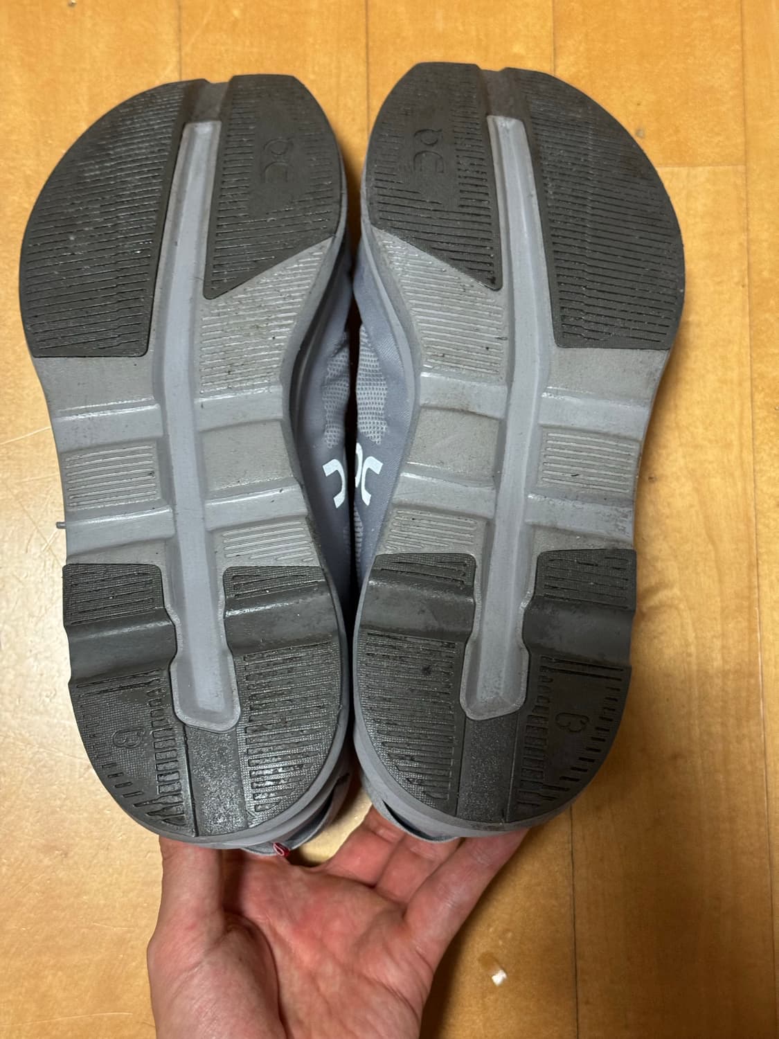 온러닝 클라우드존 285  상품이미지1