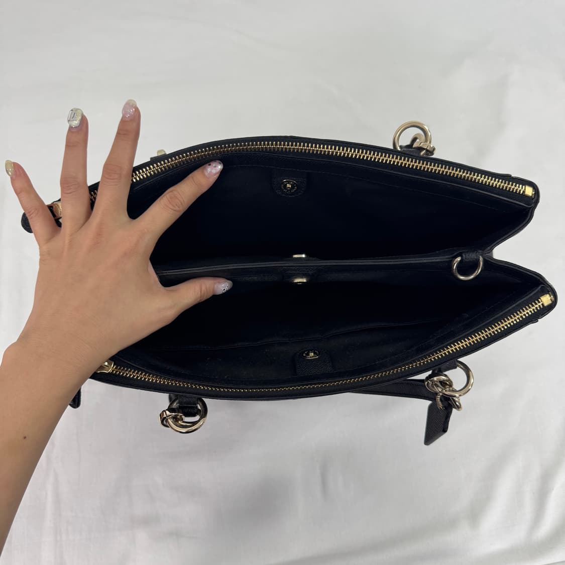 코치 블랙 레더 숄더백 상품이미지6