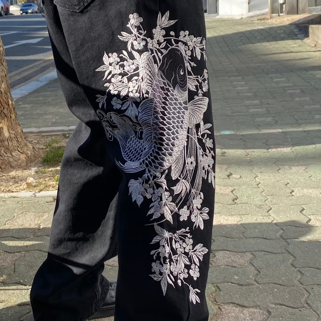 이레즈미 자수 블랙 데님 팬츠 상품이미지2