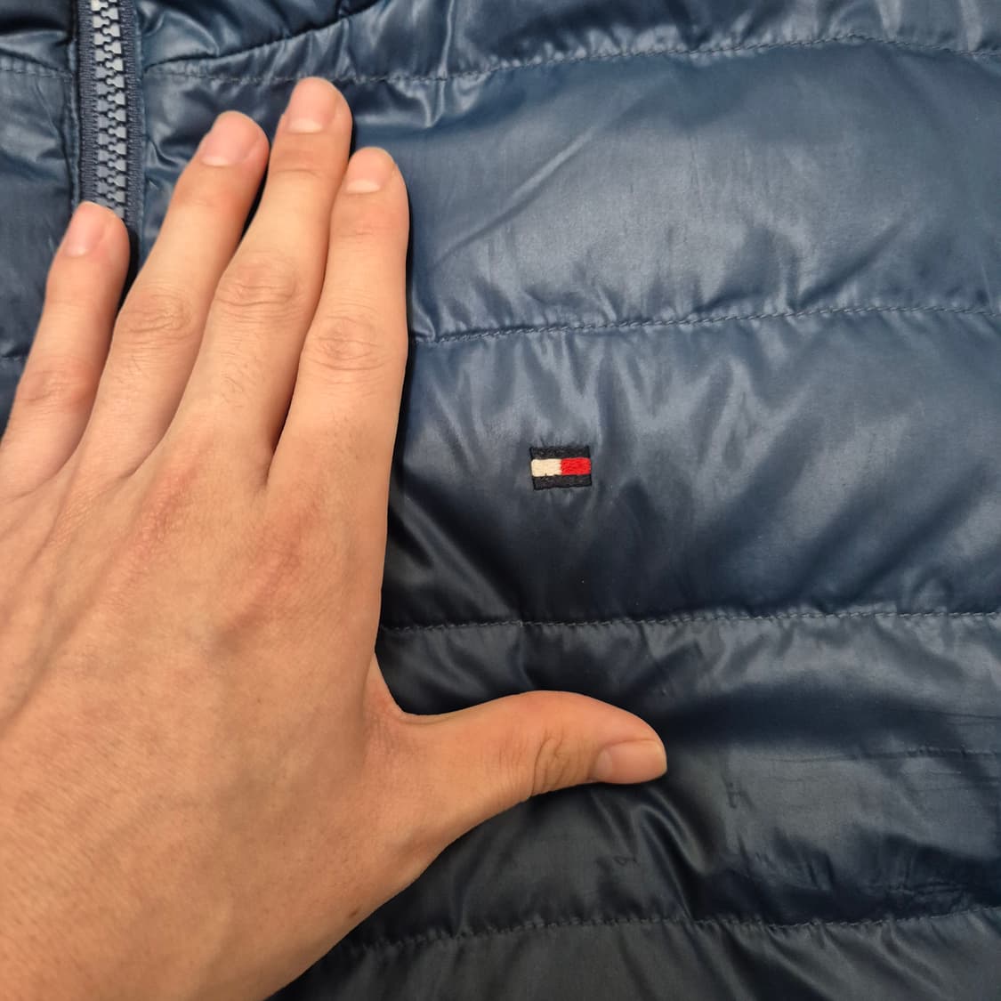 타미힐피거 남성 리버시블 경량패딩 덕다운자켓 상품이미지8