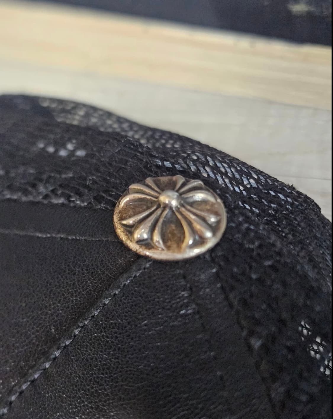 크롬하츠 플레어 참 레더 트러커 햇 상품이미지5