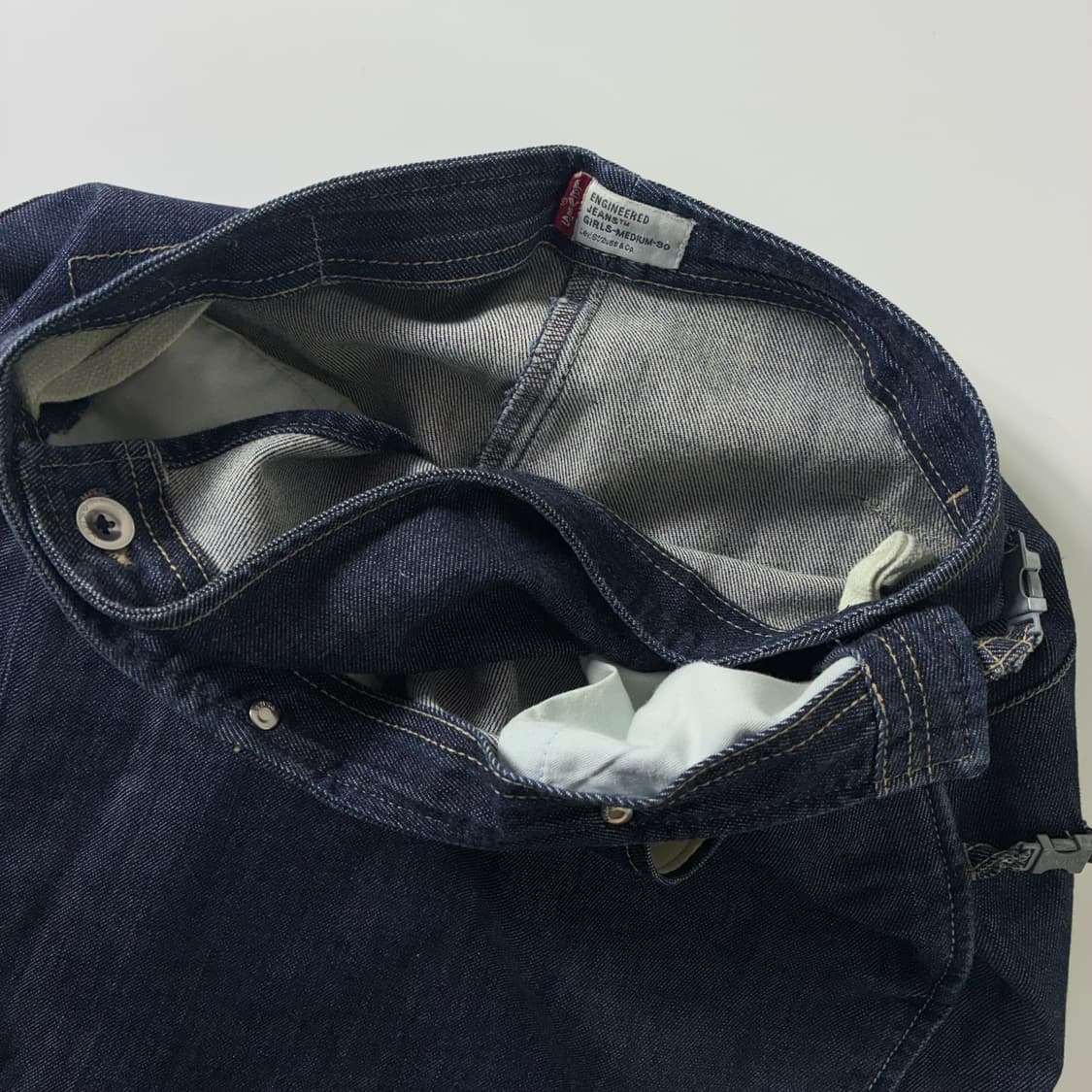 Levi's  리바이스 엔지니어드진 데님 랩 스커트 상품이미지6