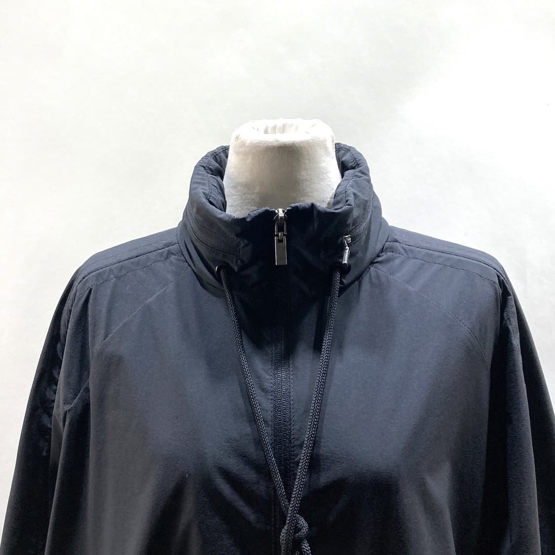 huit8 위뜨 여성 경량 롱바람막이자켓 블랙 S  상품이미지2