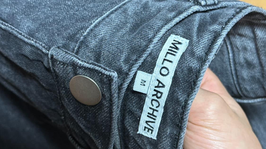 밀로아카이브 리플렉트 커브드 팬츠 워시드블랙 상품이미지4