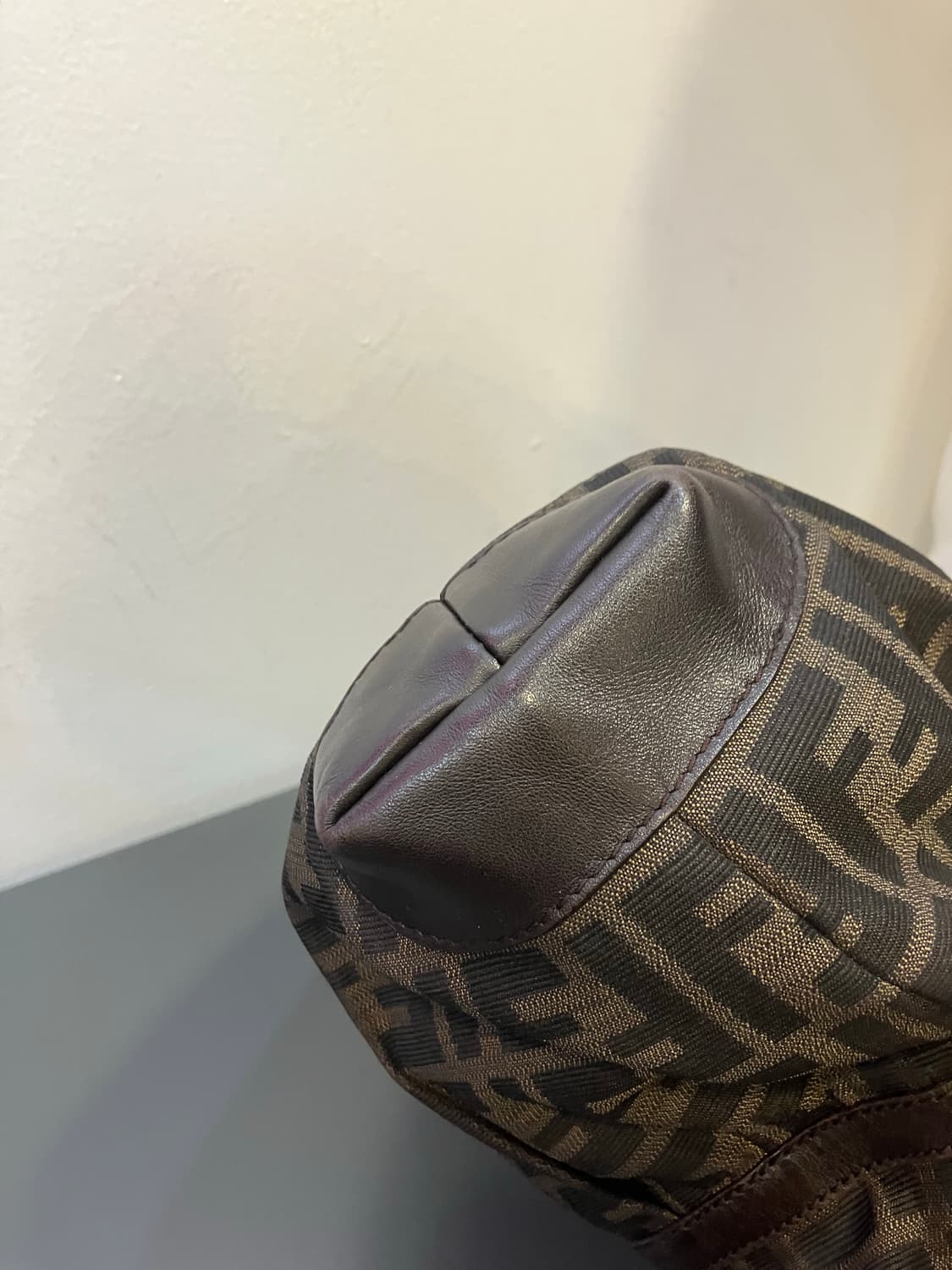 펜디 쥬카 숄더백 상품이미지9