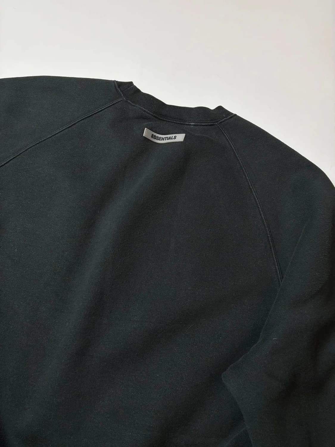 에센셜 피어오브갓 로고 시그니처 오버 맨투맨 PN8441 상품이미지6