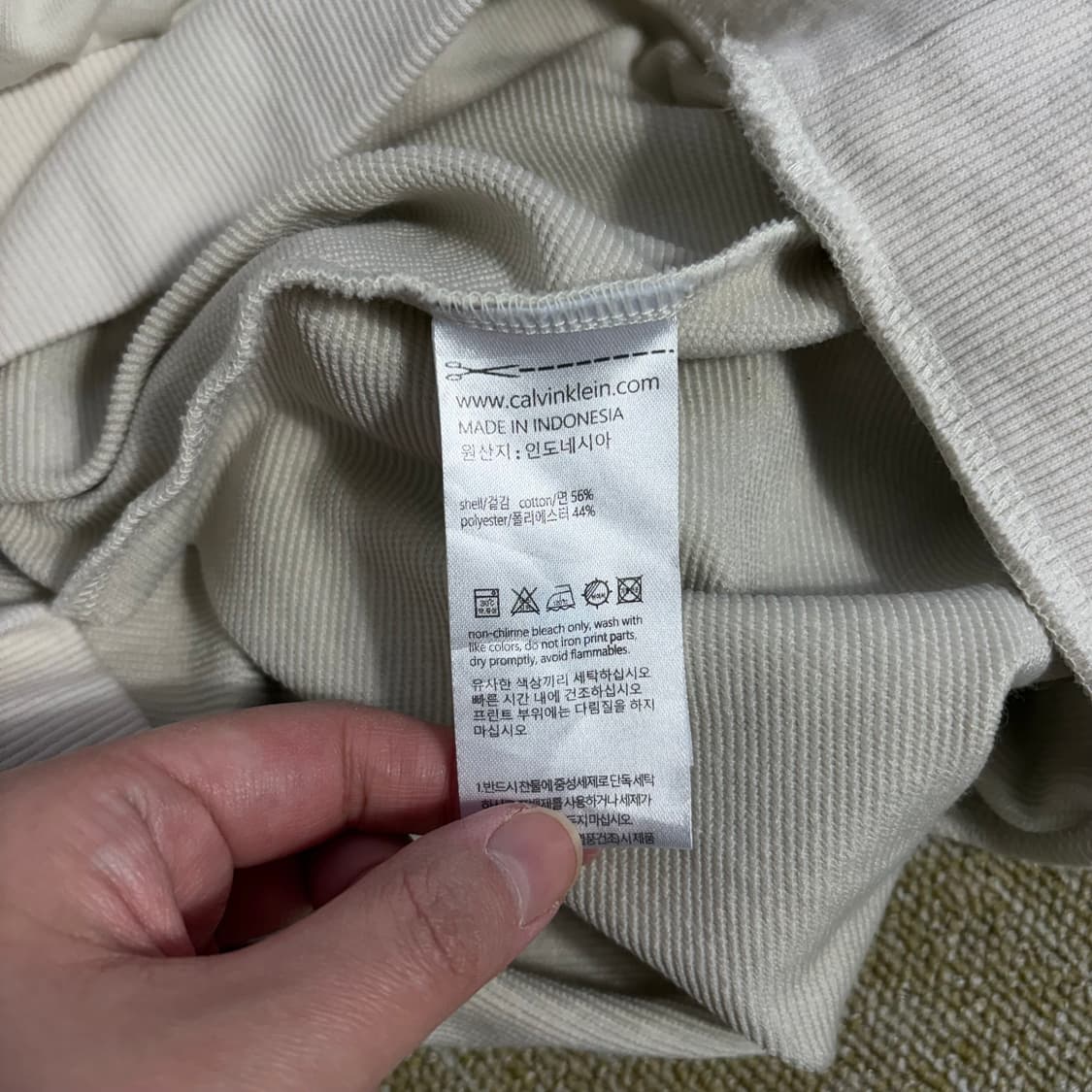 캘빈클라인 아이보리 후드티(M) 상품이미지5