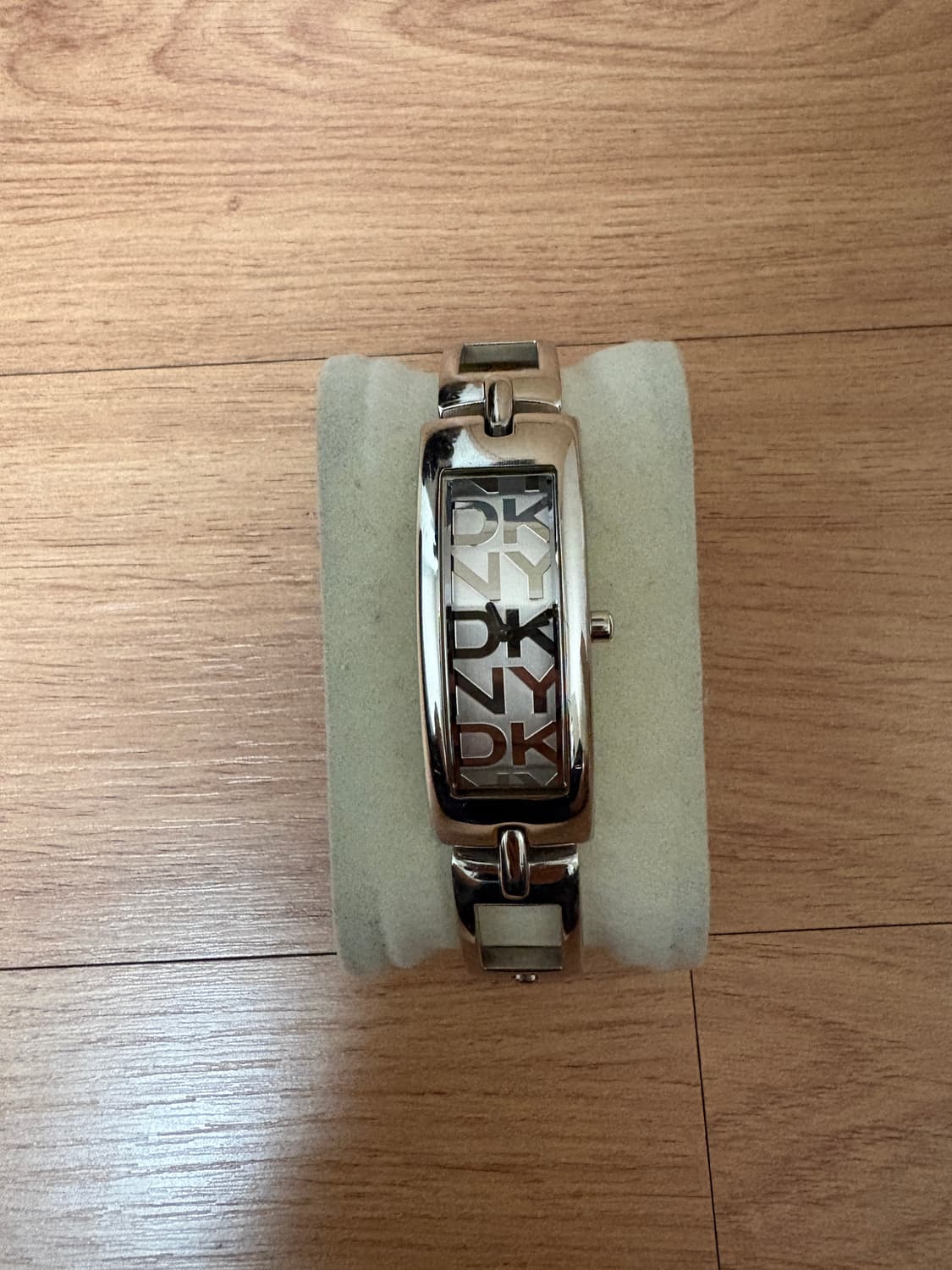 DKNY 브레이슬릿 스타일 Model: NY3165 여성 시계 상품이미지1