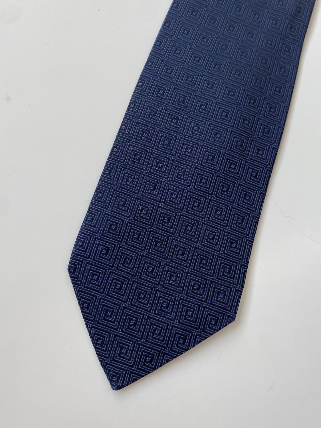 Versace 베르사체 정품 명품 심플로고 넥타이 7.8cm 상품이미지8