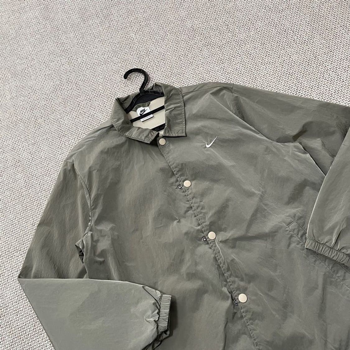 나이키 어센틱 나일론 카키 코치자켓  5630 상품이미지2