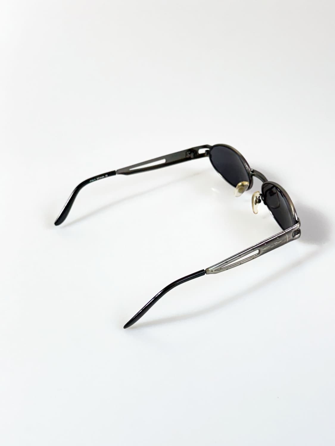 90s JOANNA 건메탈 슬림 오벌 프레임 빈티지 선글라스 상품이미지4