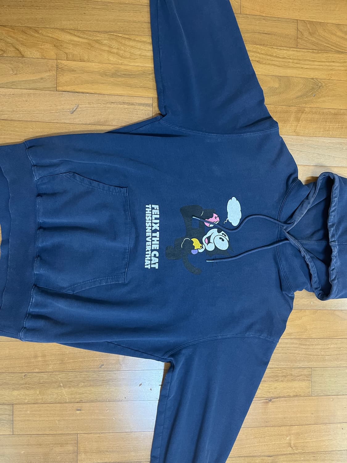 디스이즈네버댓 펠릭스 더 캣 콜라보 후드티 상품이미지1